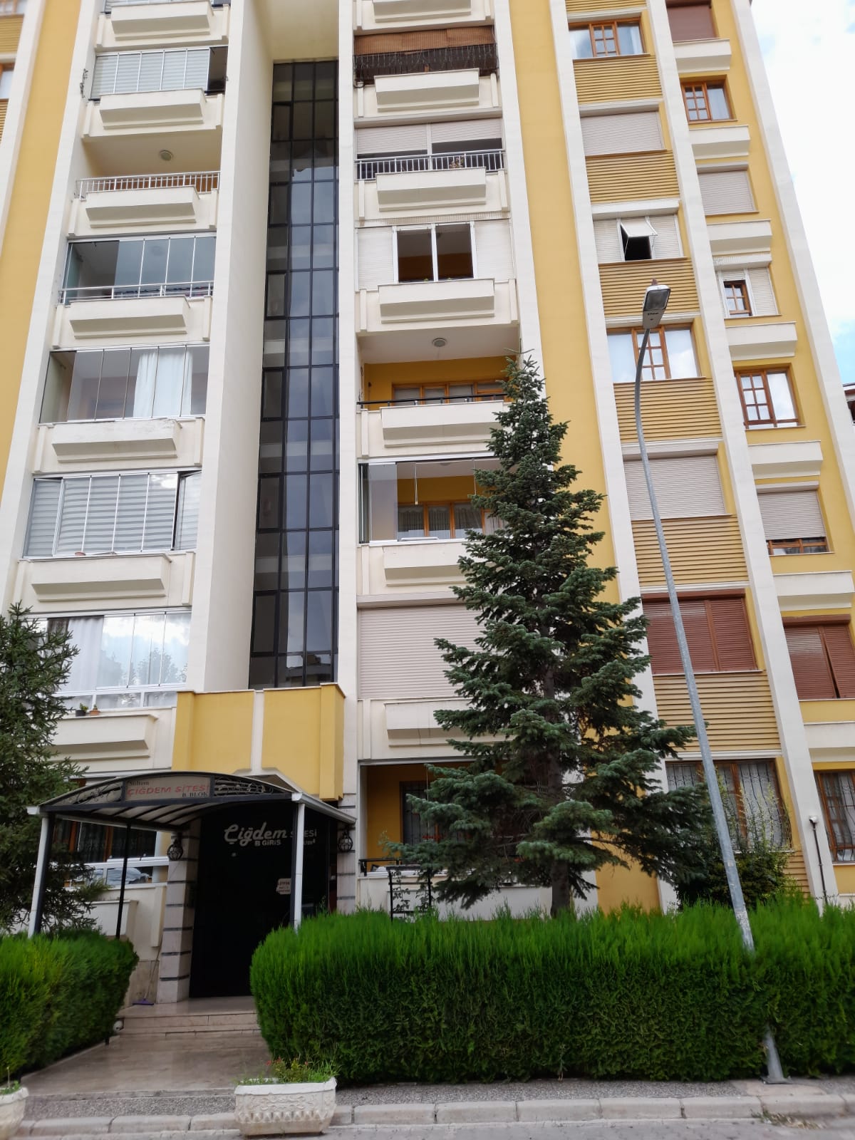 MERAM HAVZA DA SATILIK DAİRE